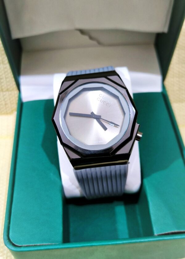 Gucci- Geo Classic Wristwatch Gwm36 - Image 3