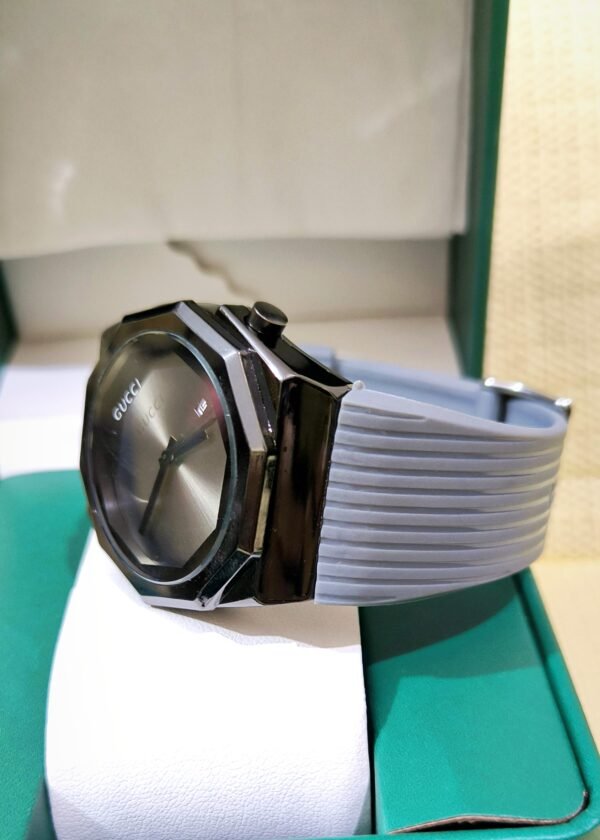 Gucci- Geo Classic Wristwatch Gwm36 - Image 4