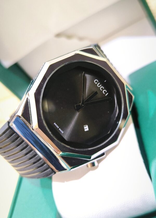 Gucci- Geo Classic Wristwatch Gwm36 - Image 2