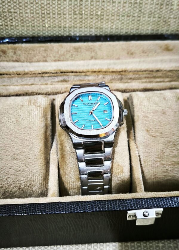Patek Philippe Nautilus Tiffany Blue Dial - Image 5