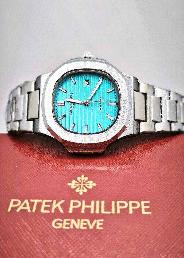Patek Philippe Nautilus Tiffany Blue Dial - Image 2